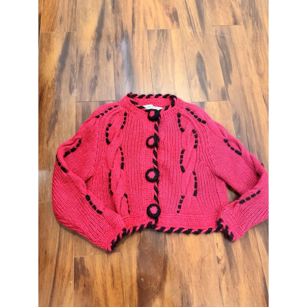 Michael Simon NY Pink Cropped Sweater with Black Oversized Buttons S Cableknit